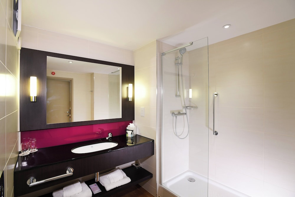 Lancaster Hotel & Spa 32/33