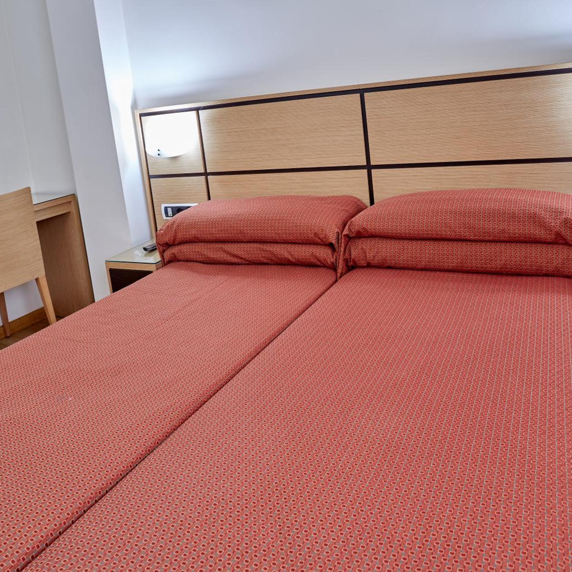 Hotel Dona Lola Castellon 34/50