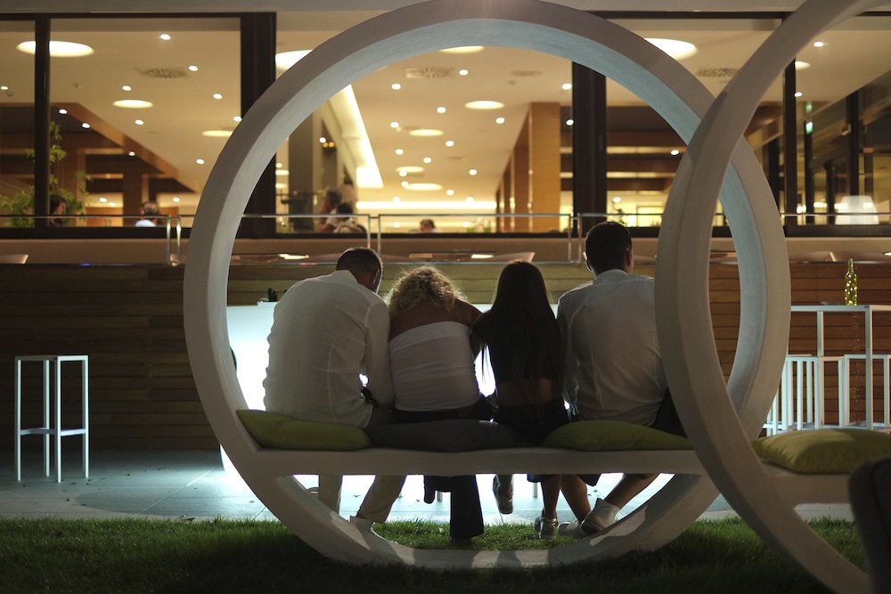 Oxygen Lifestyle Hotel 19/50