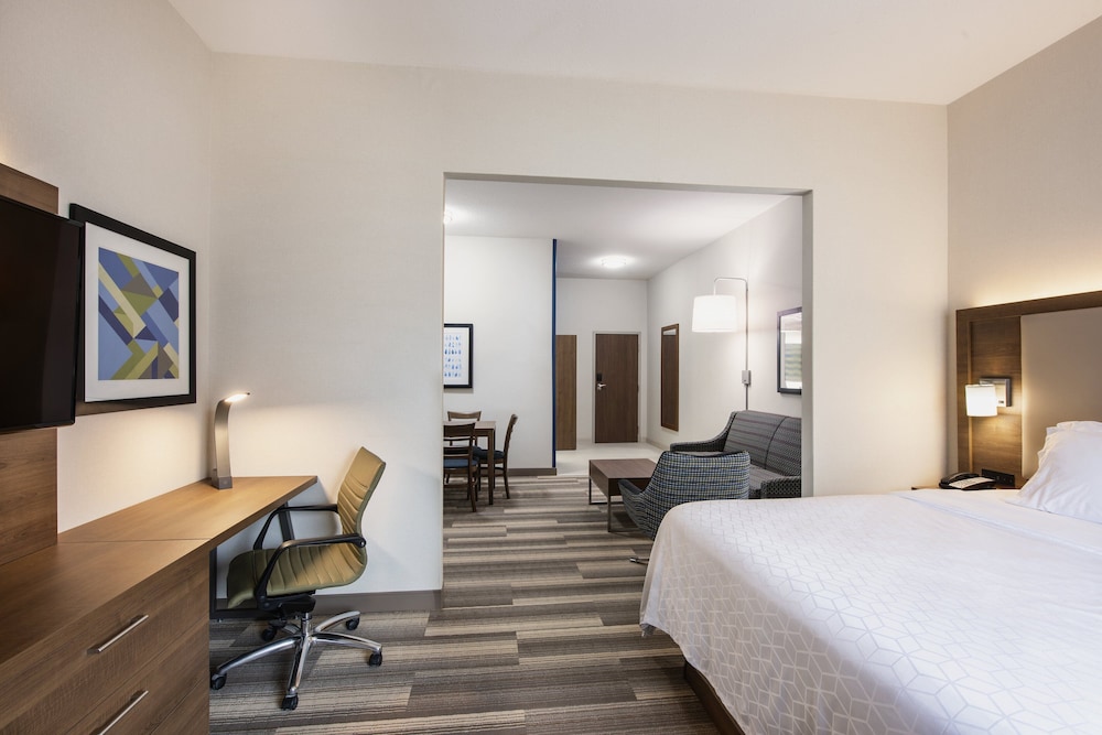 Holiday Inn Express Hotel Suites Saskatoon 13/51