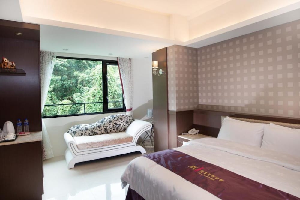 ROOM, DOUBLE BED, MOUNTAIN VIEW
