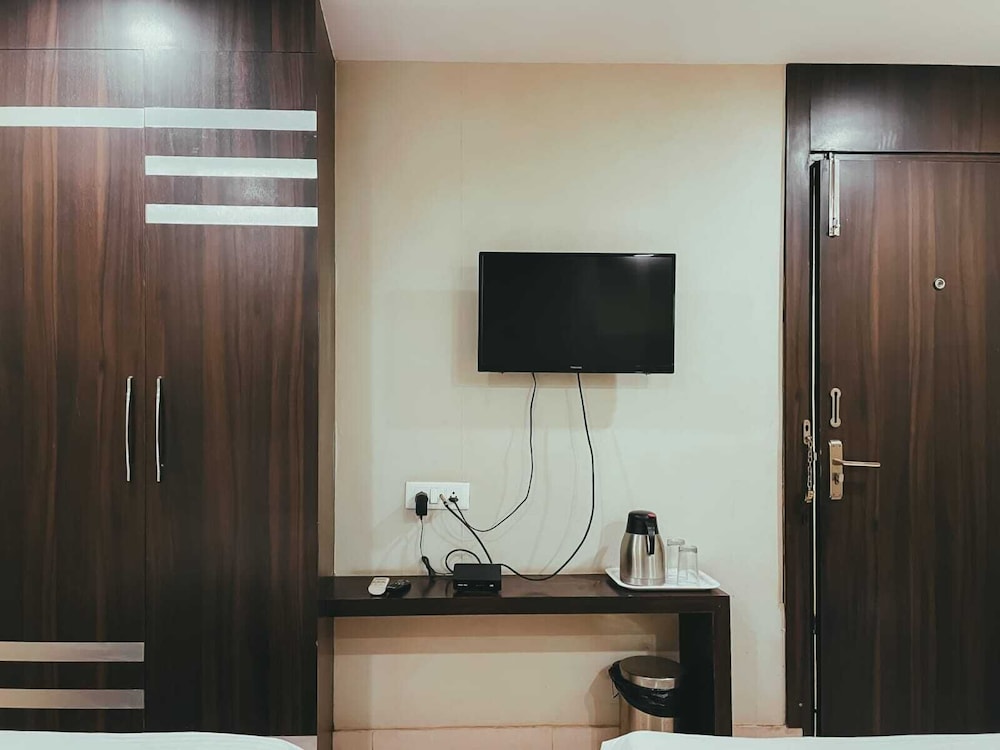Hotel Sle Residency 33/36