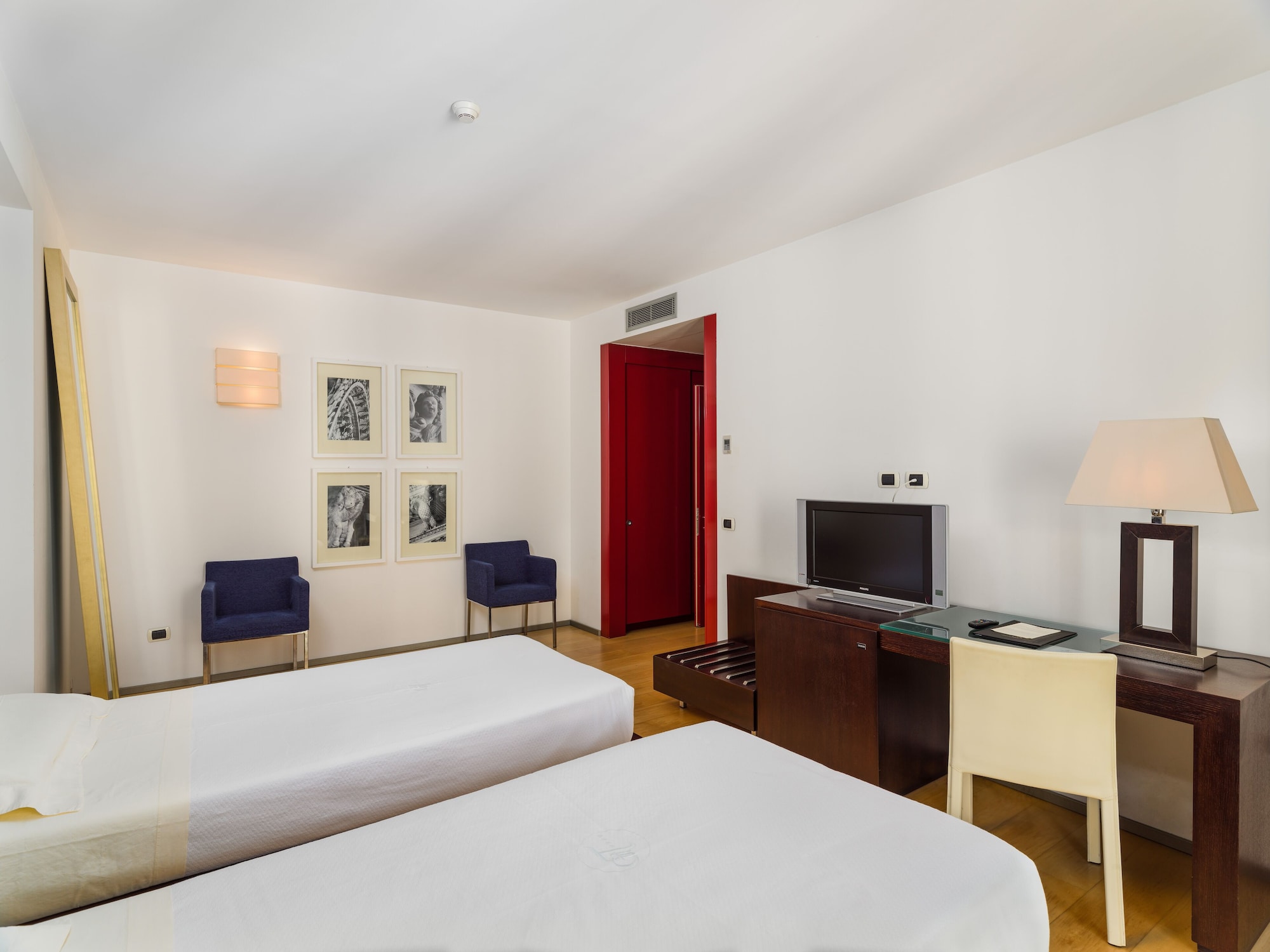 SUPERIOR, DOUBLE BED
