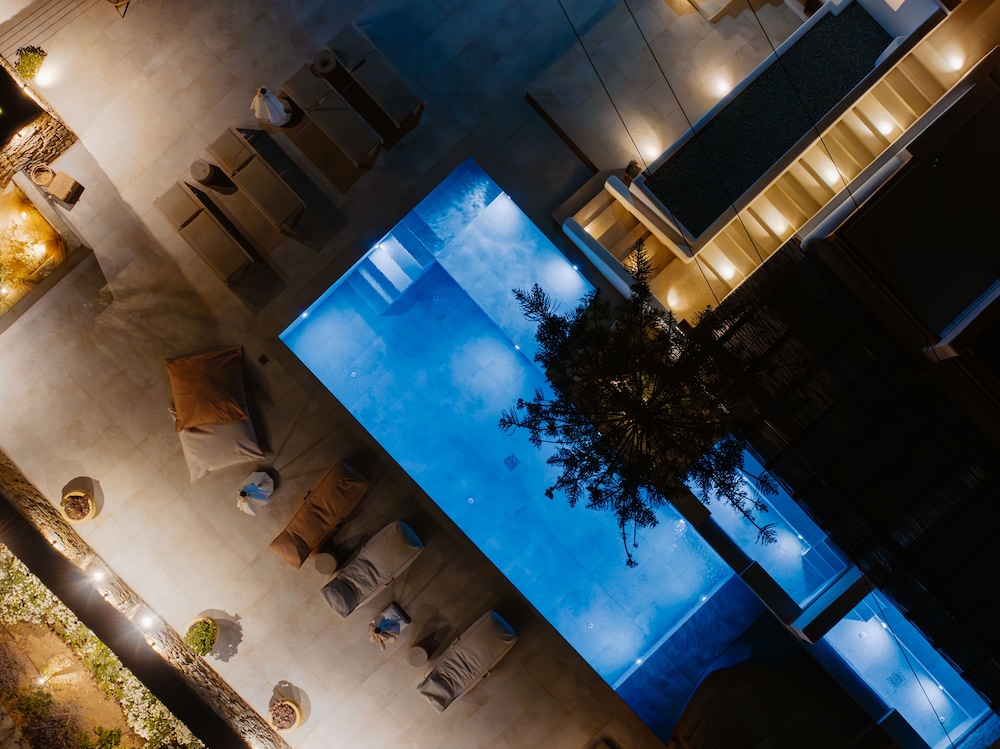 OLIVING MYKONOS LUXURY SUITES 23/50