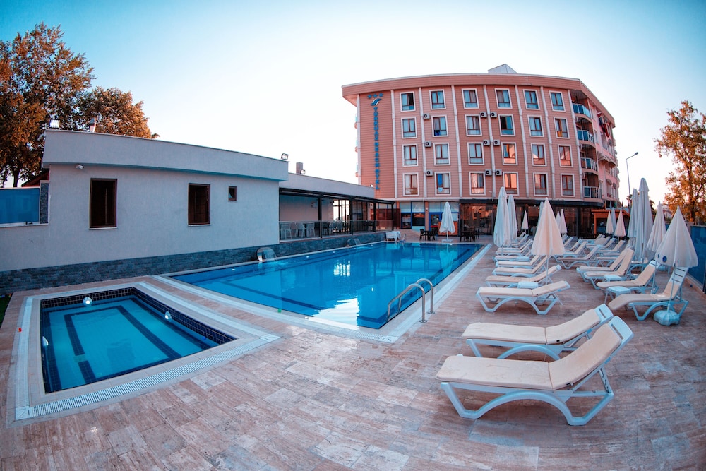 Turkuaz Beach Hotel 12/49