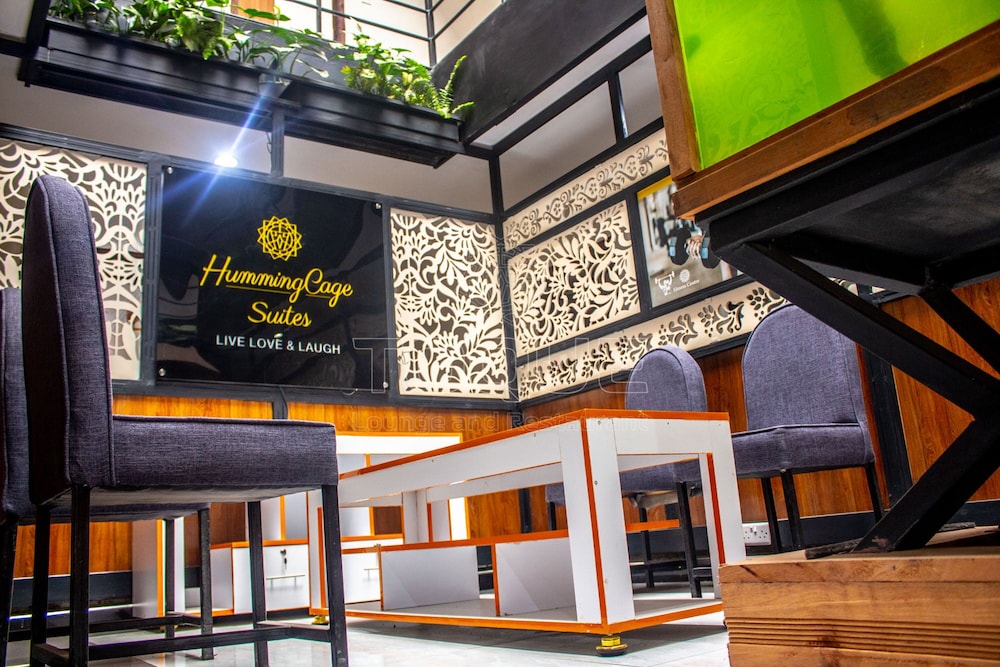 Toque Hotel & Lounge 47/50