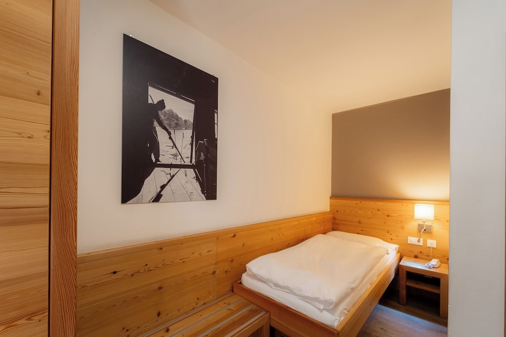 Arnica Hotel 34/47