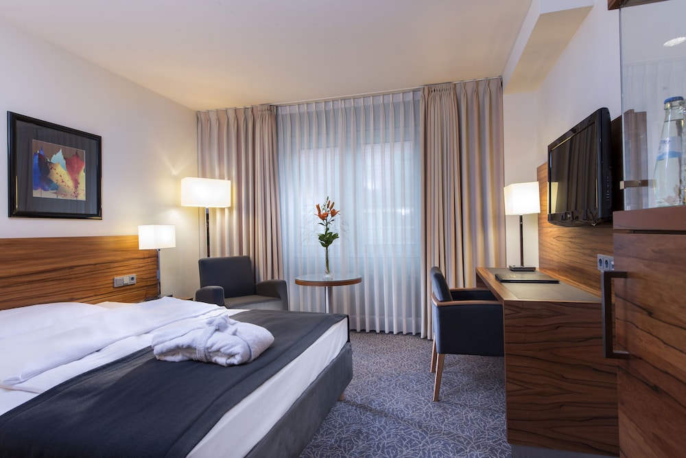 Maritim Hotel Munchen 6/61