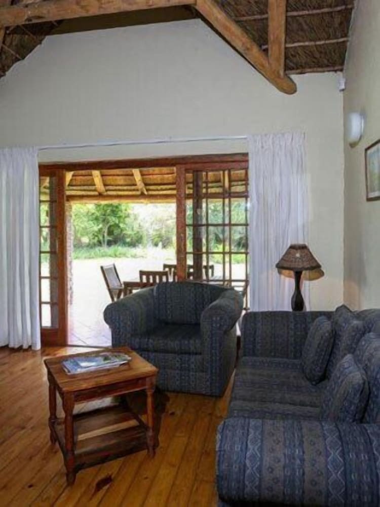 Coral Tree Cottages 10/19