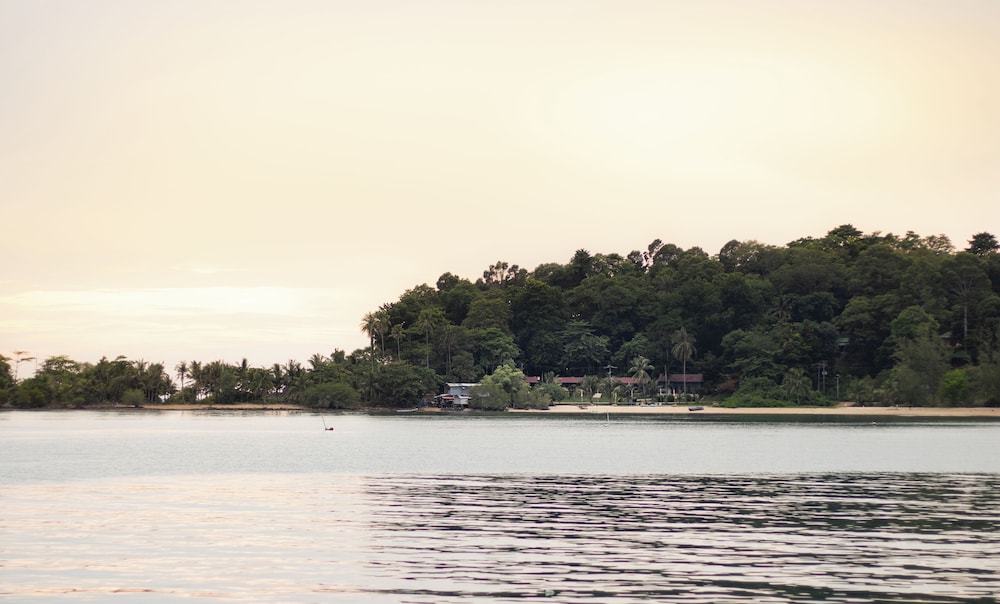 Cliff Cottage Resort 73/75