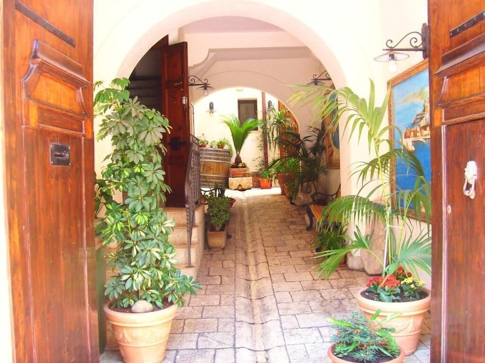 Locanda Scirocco 57/58