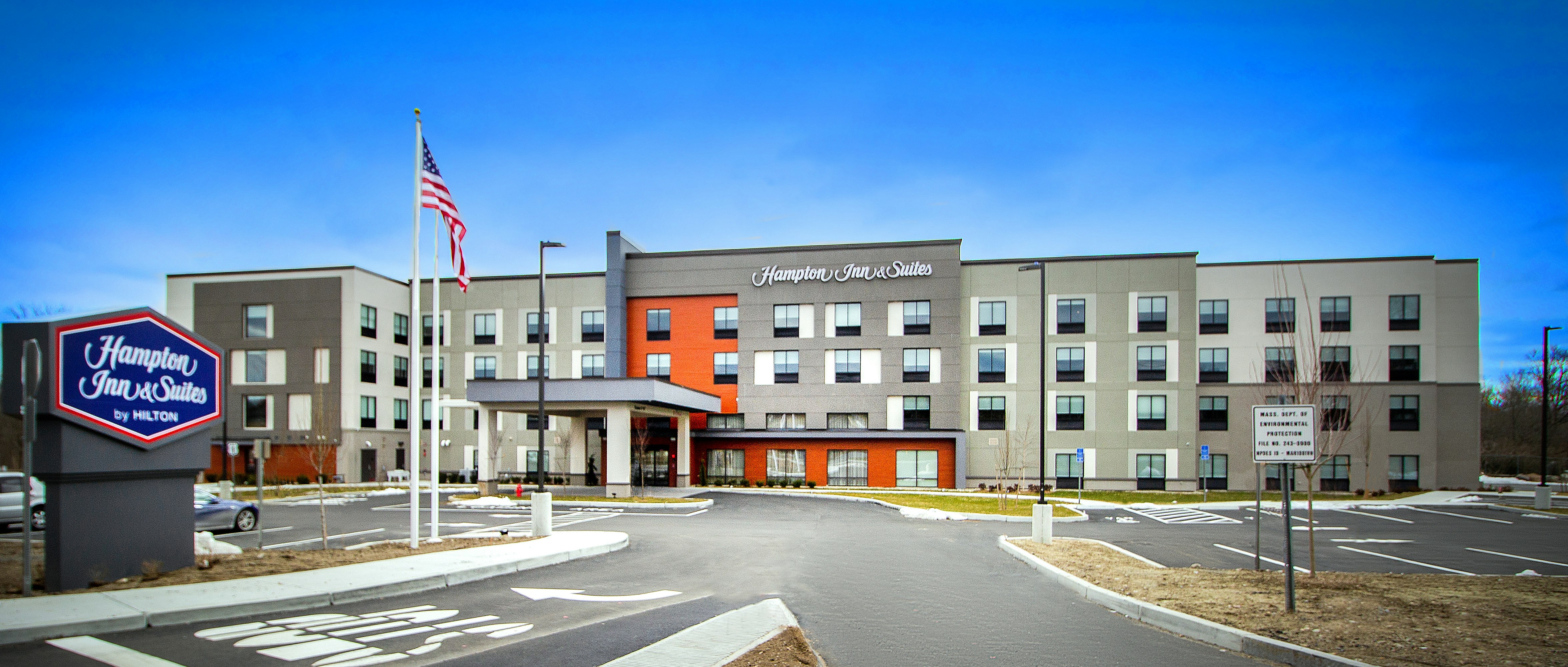Hampton Inn Suites North Attleboro 32/34