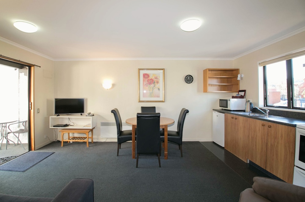 Allan Court Motel 39/66
