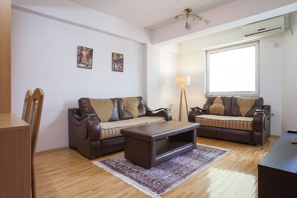 Urban Serviced Apartments 34/50