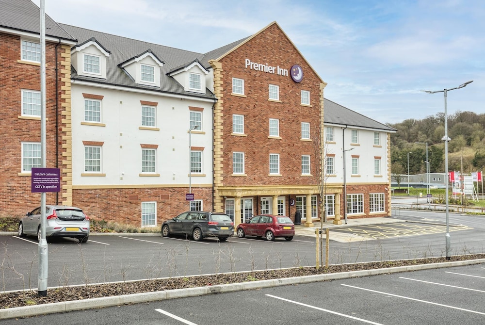 Premier Inn Marlborough 33/37