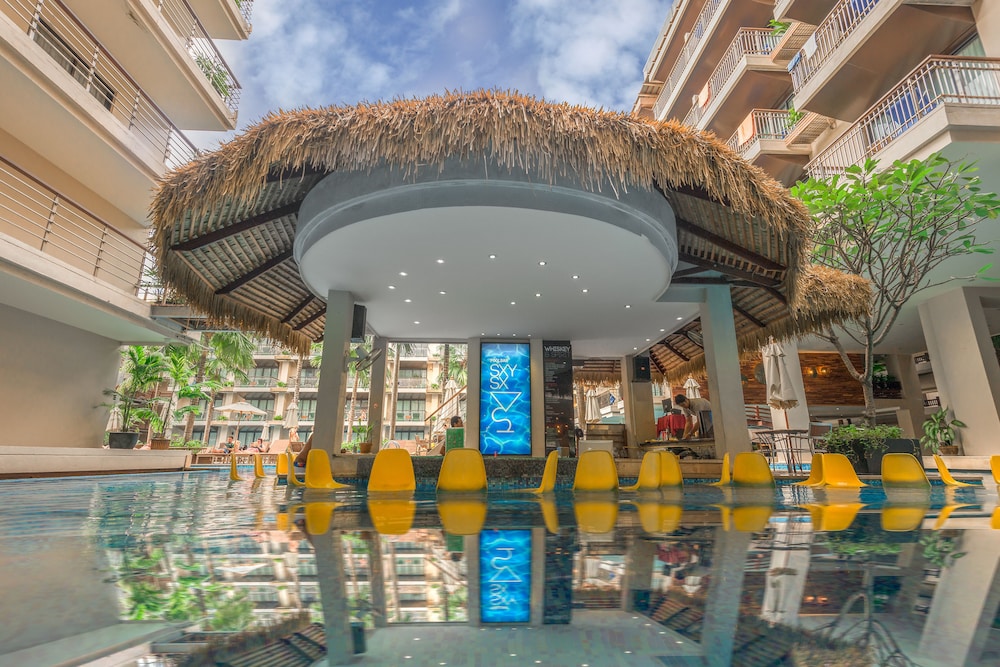 Baan Laimai Beach Resort 56/66