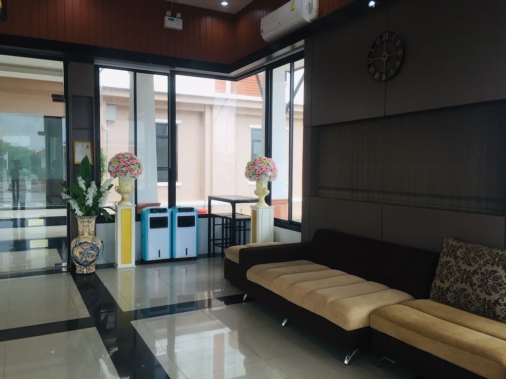 S-Tawan Hotel & Convention 21/29