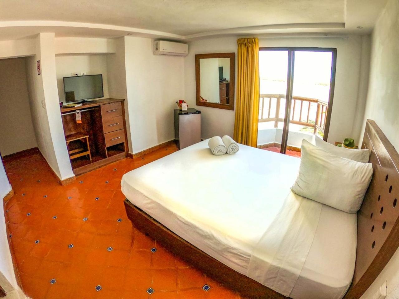 Hotel Rio Lagartos 22/59