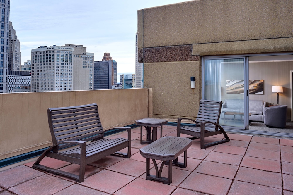 Courtyard Detroit Downtown Hotel 18/38