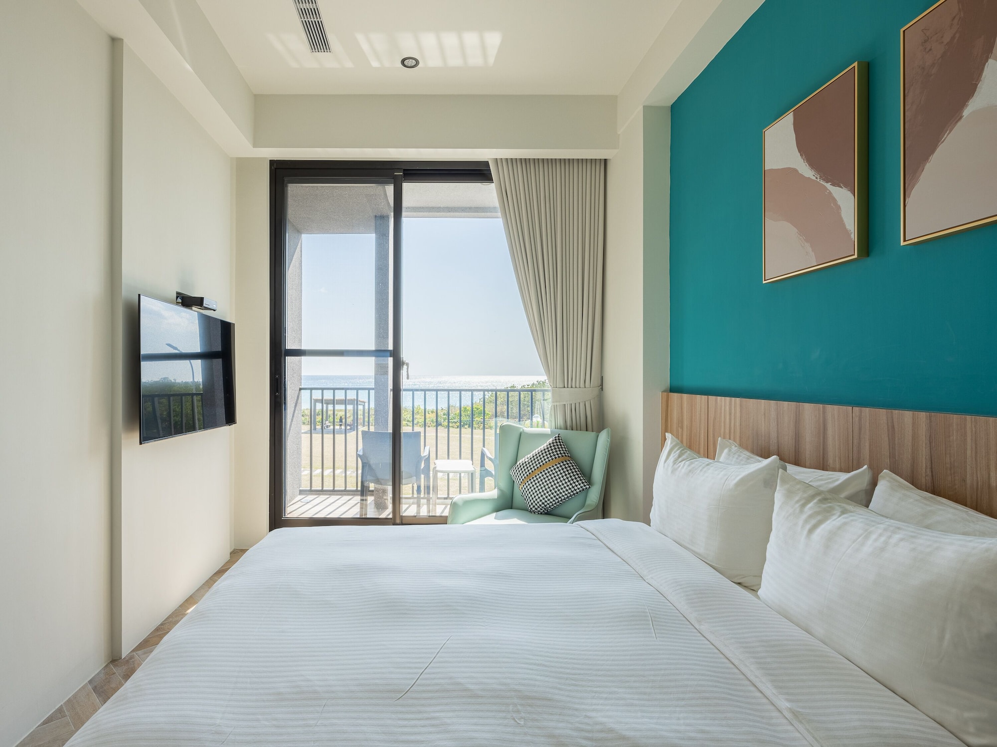 COMFORT, DOUBLE BED, SEA VIEW, BALCONY