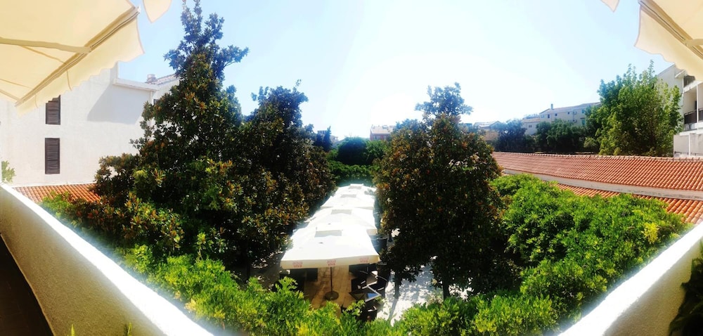 Montenegrina Hotel and SPA 34/36