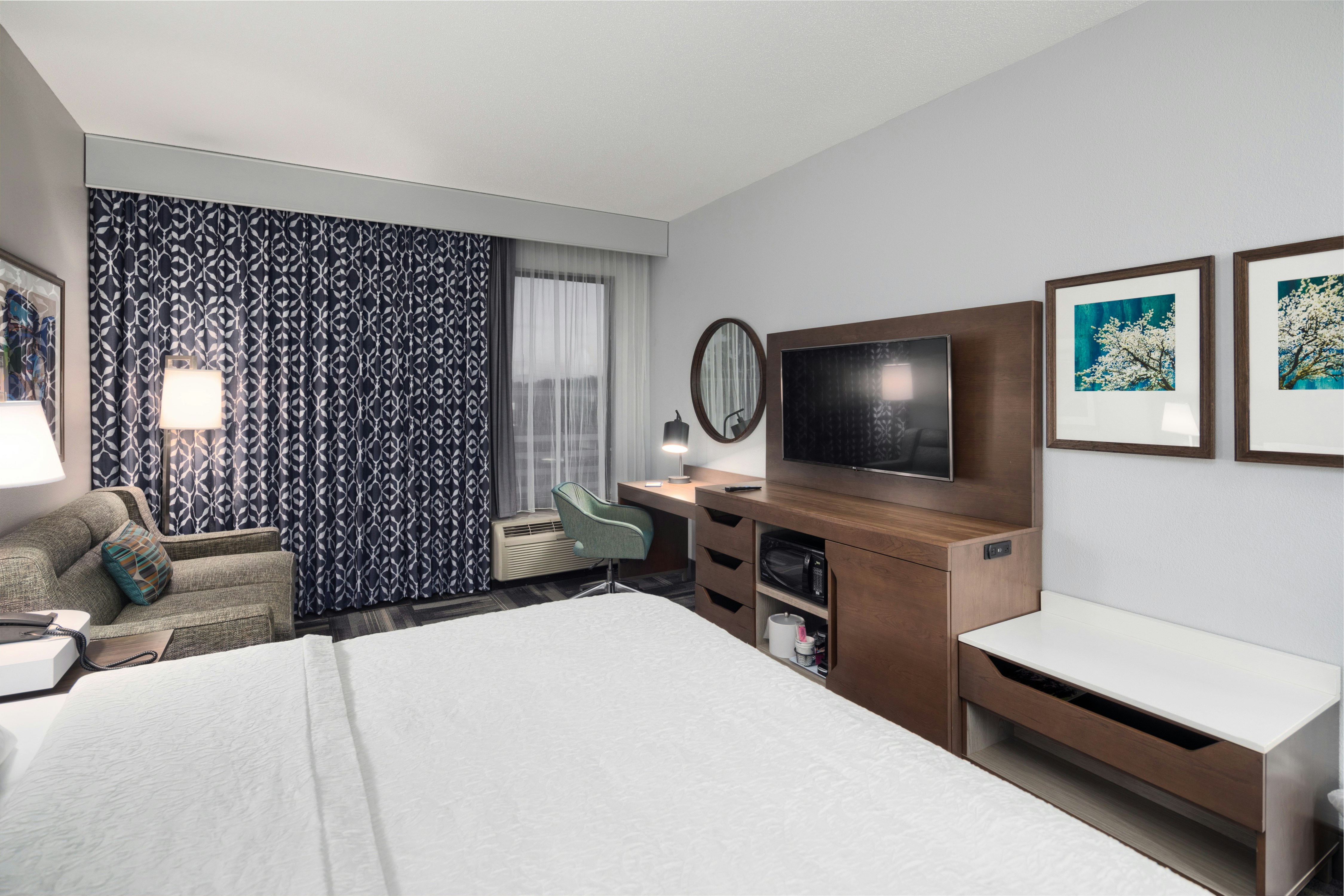 Study, King Bed