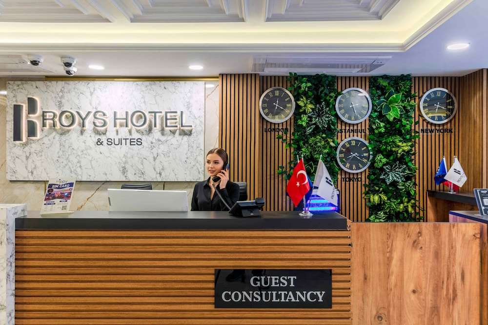 Roys Hotel & Suites 7/50
