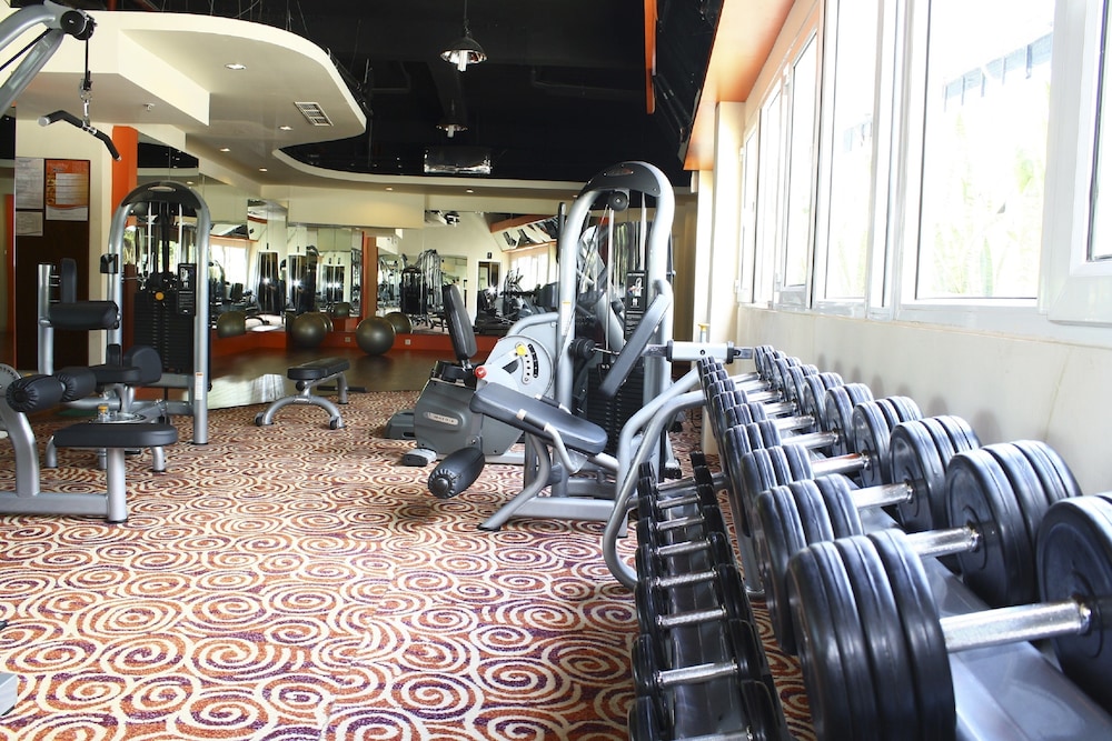 Aston Manado Hotel 20/40