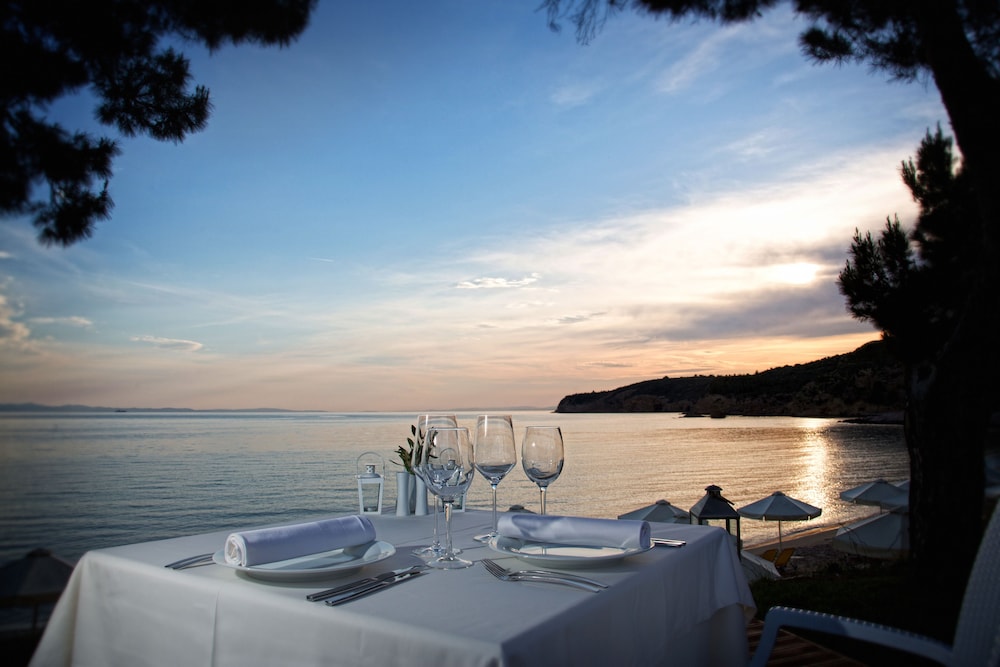 Royal Paradise Beach Resort And Spa 45/50