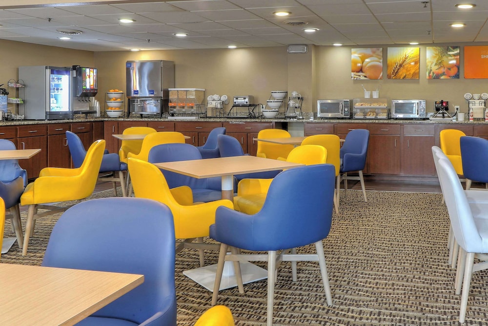 restaurant cafeteria
