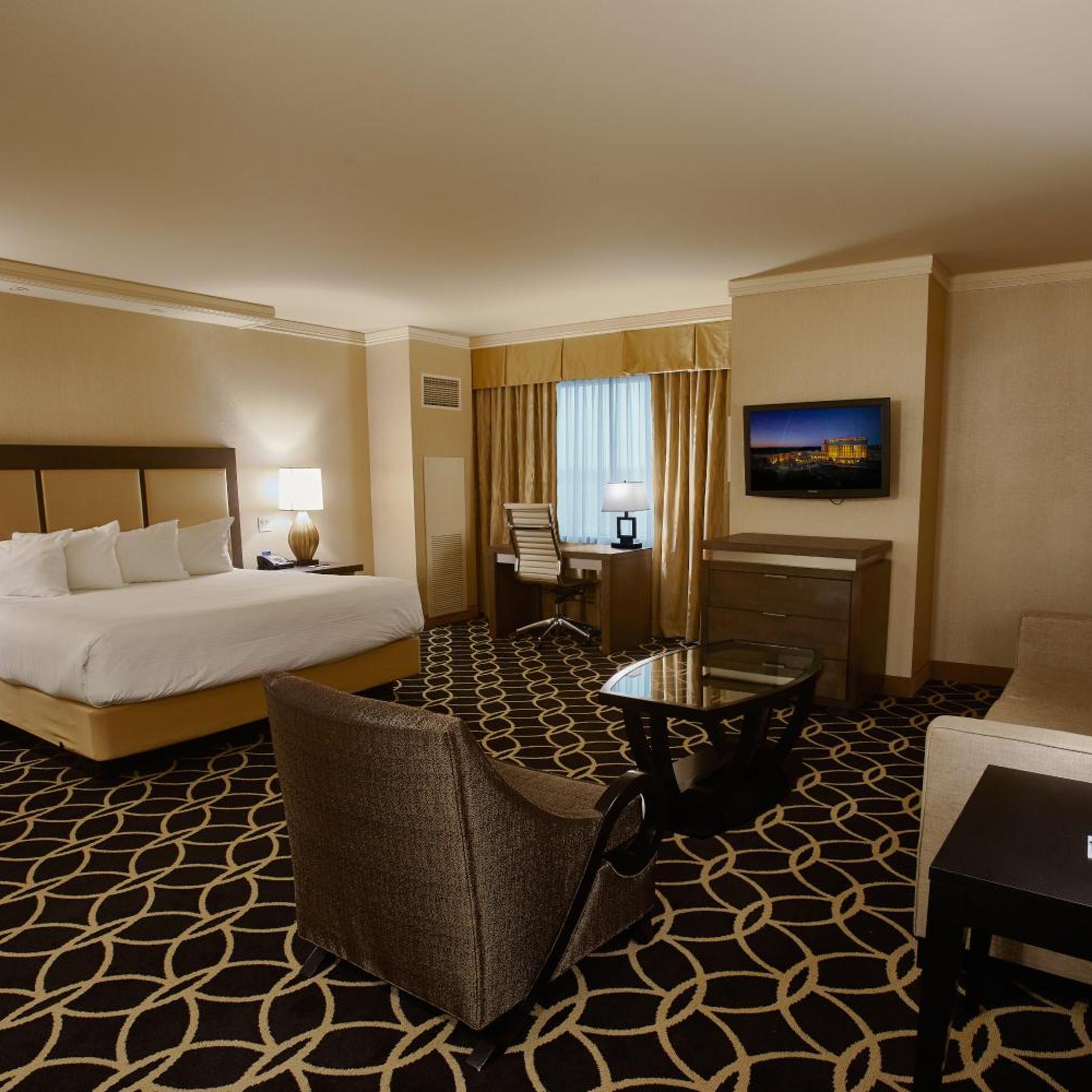 جناح جونيور بسرير كينج، Hollywood Casino St Louis 8/8