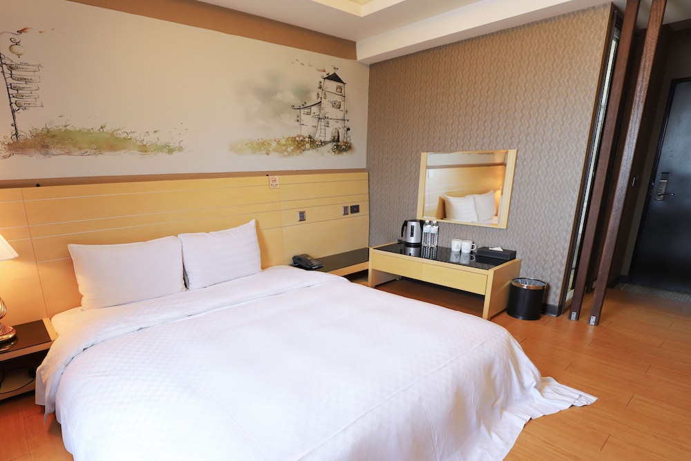 Dream 12 Hotel 33/71