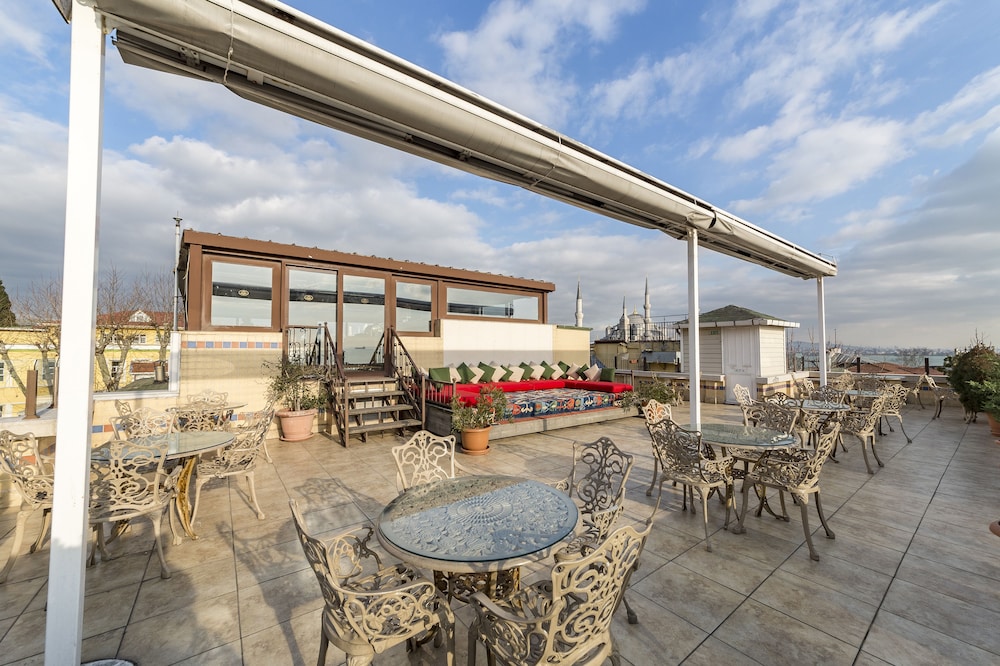Hotel Fehmi Bey 69/75