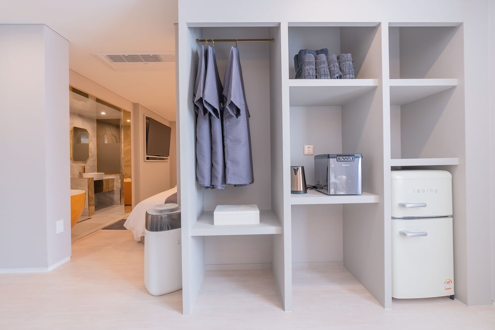 A Plus One 93/98