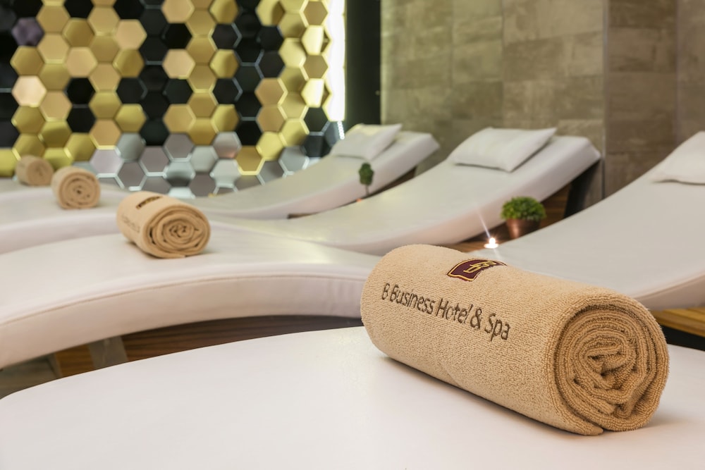 B Business Hotel & Spa 32/53