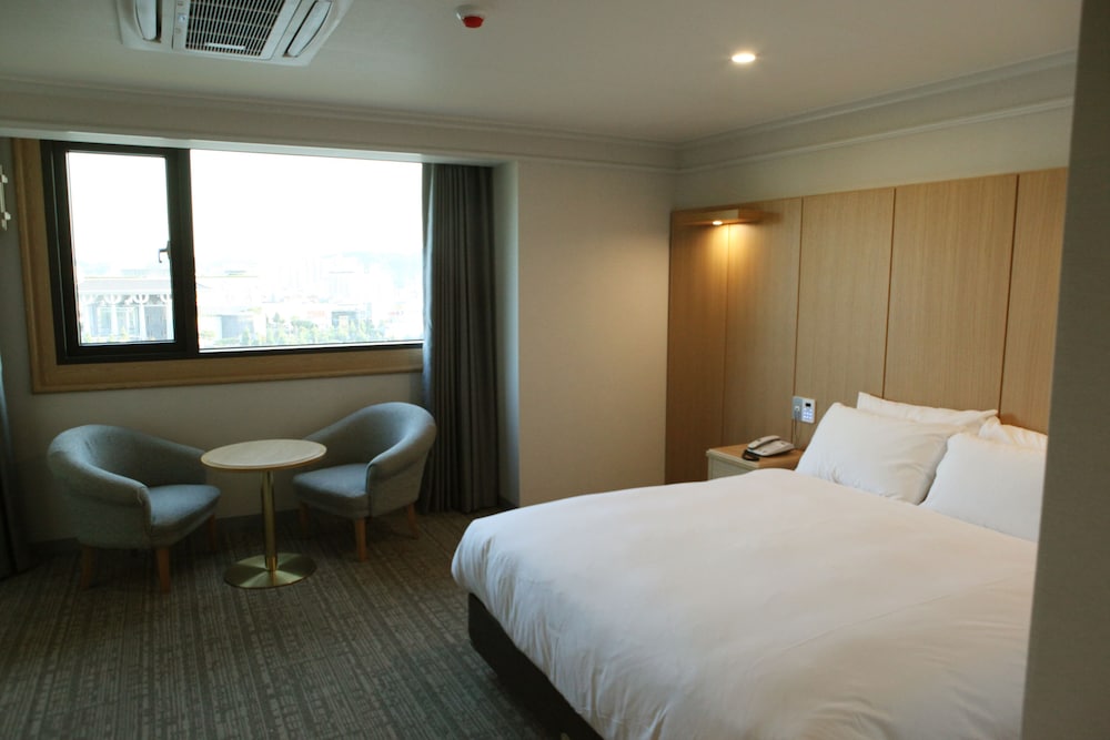 Jinju Dong Bang Hotel 14/45