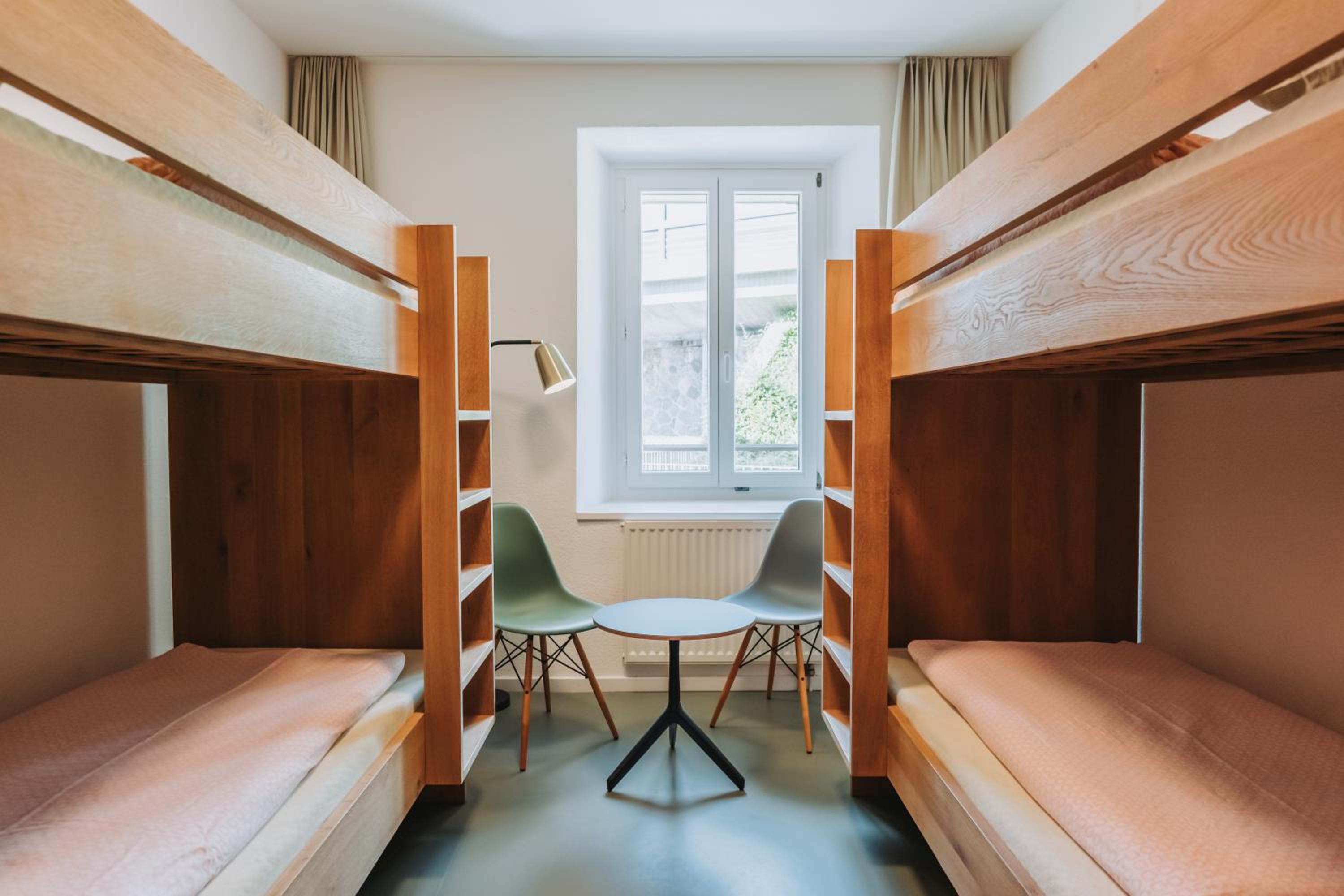 Youth Hostel Montreux 6/26