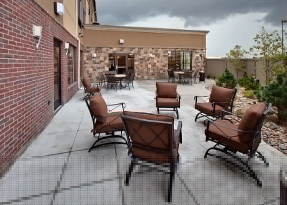 Holiday Inn Express Hotel And Suites Grand Island 48/53