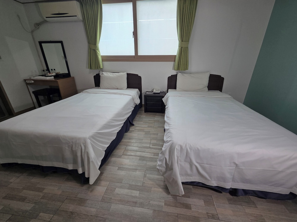 Olle Tourist Hotel 19/40