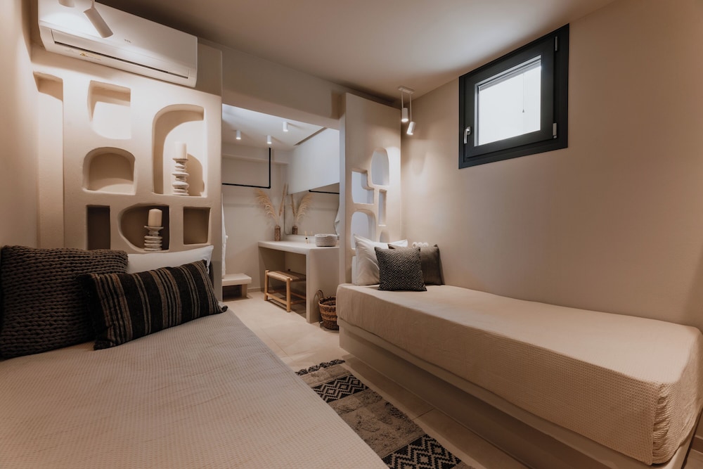 Onym Curated Villas 185/206