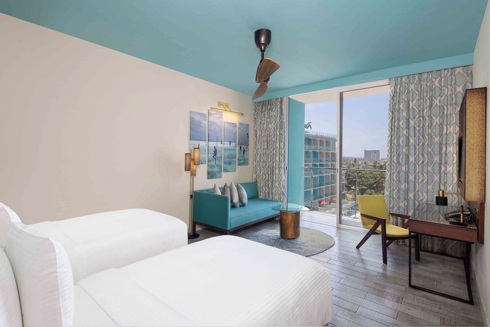 جناح جونيور بسرير كينج بإطلالة على البحر، Radisson Blu Resort Galle 2/7