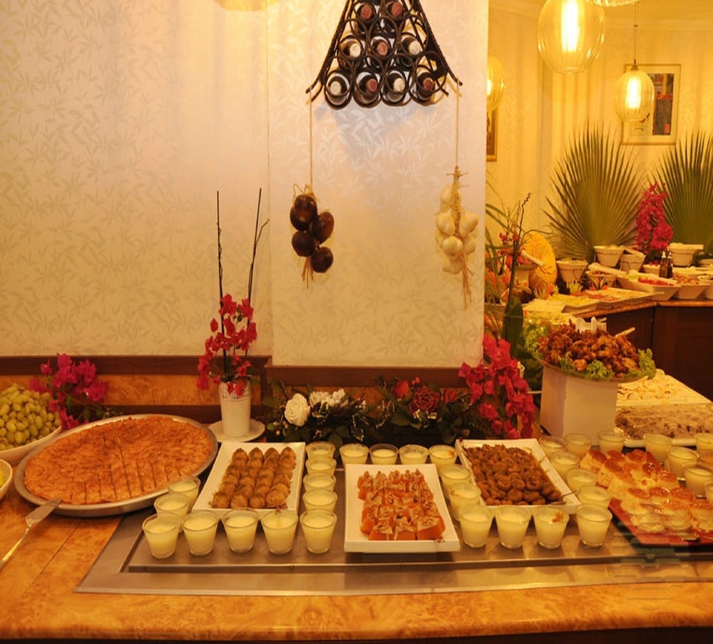 Azak Hotel 27/42