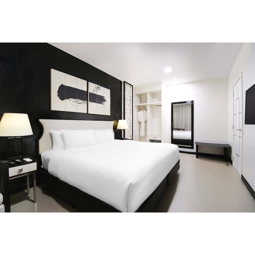 Summit Hotel Magnolia 14/70