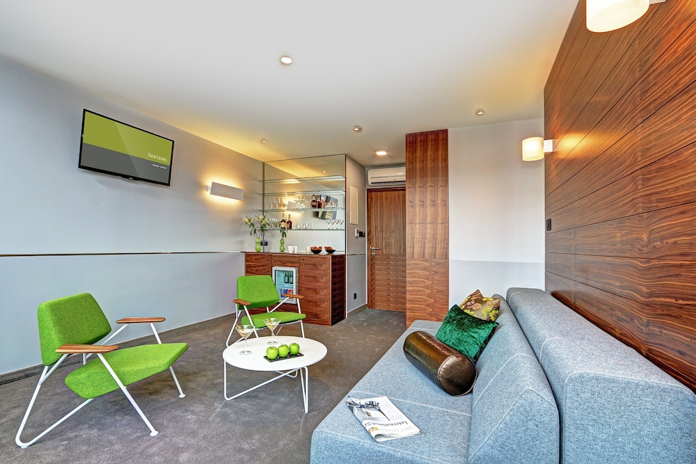 Horizon Luxury Suites 32/50
