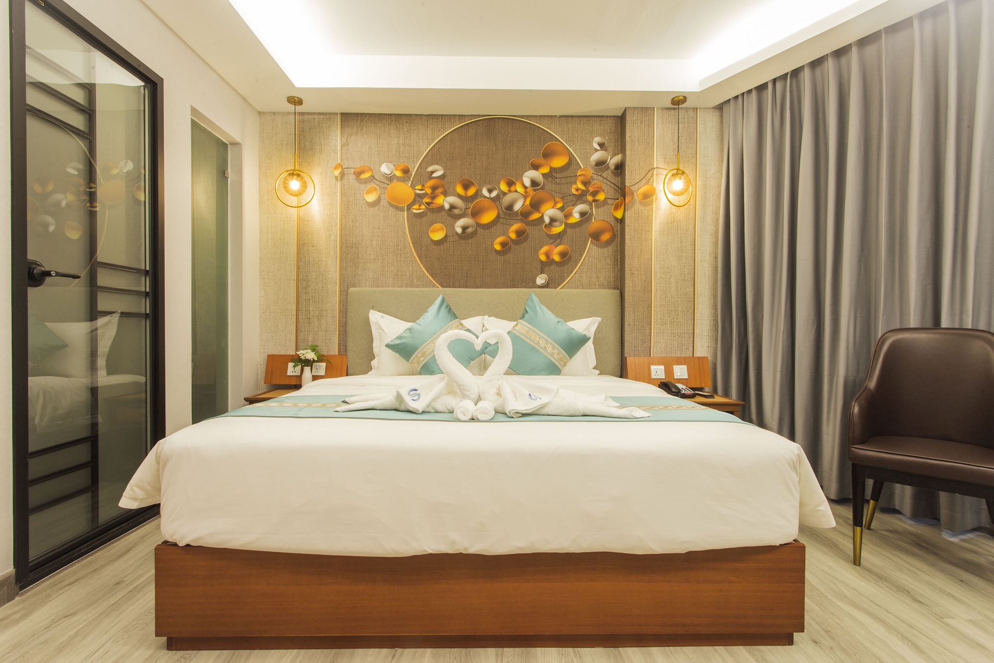 SUPERIOR, DOUBLE BED