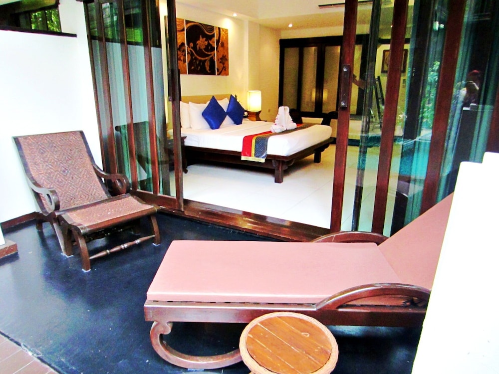 YANTARASRI RESORT 67/67