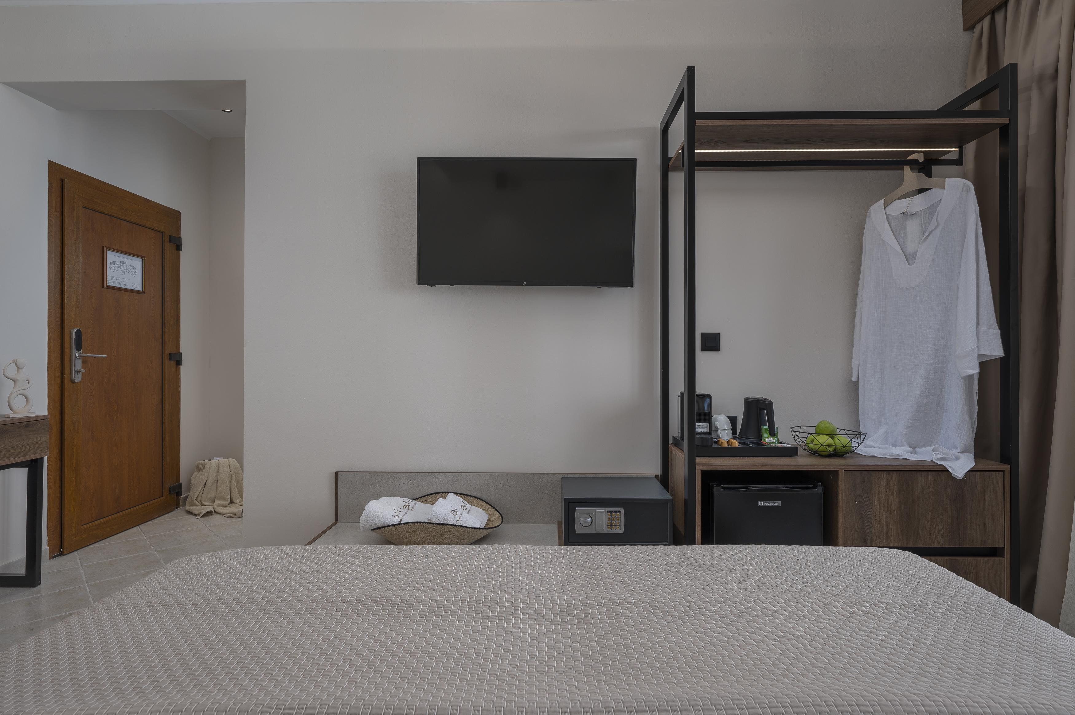 Room, Double Bed, Side Sea View