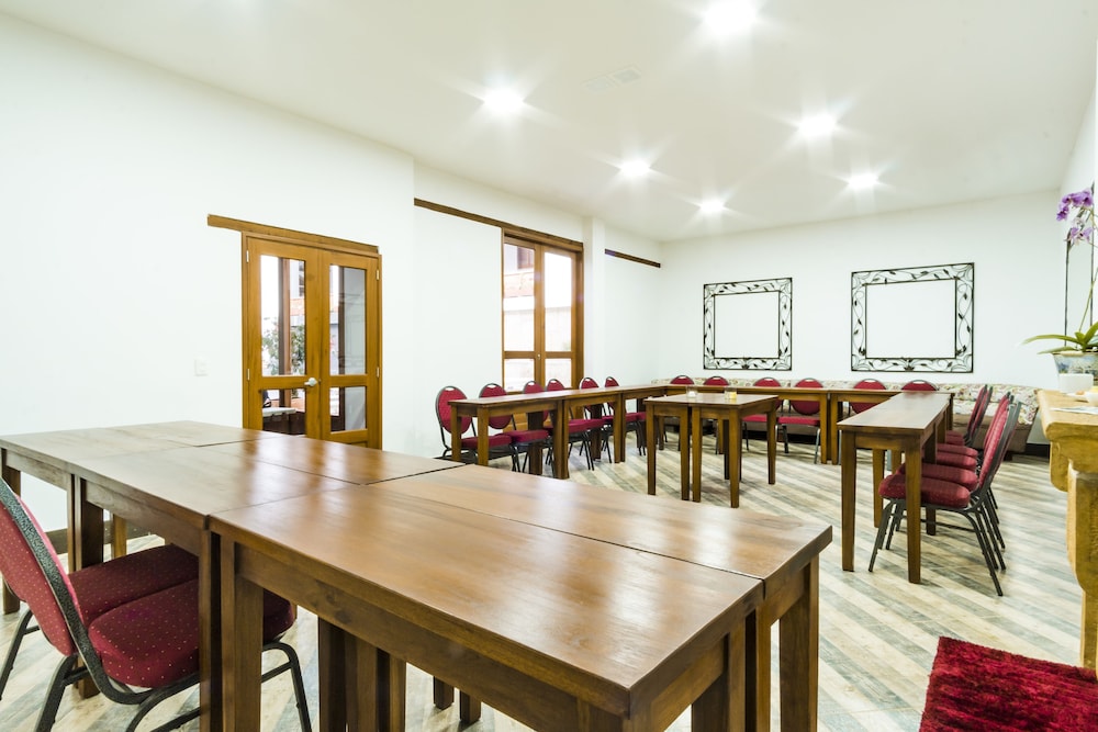 Hotel El Giro 39/50