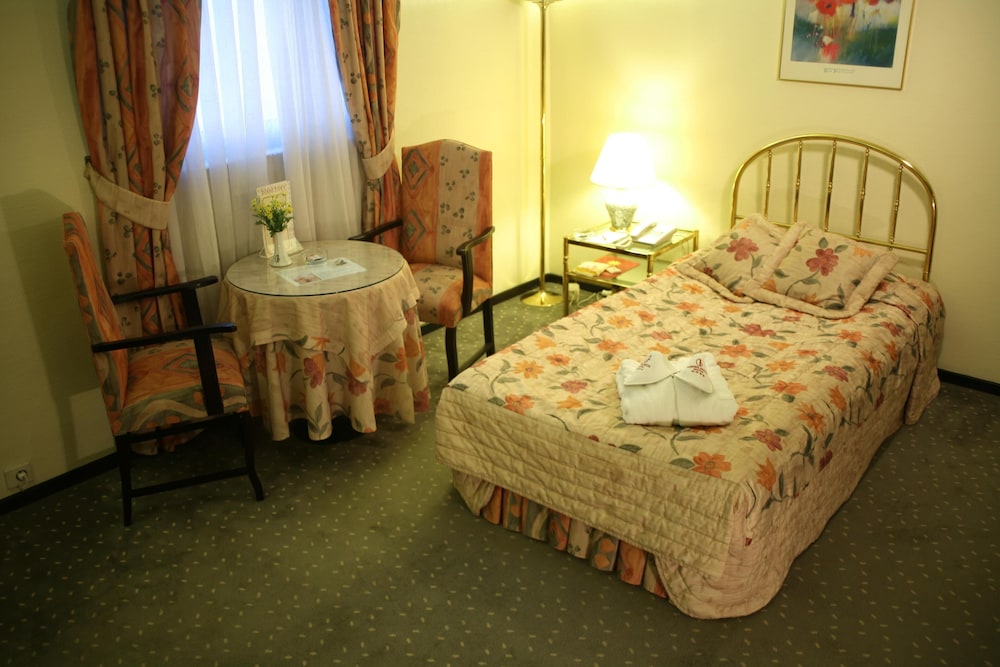 Gunes Hotel Merter Istanbul 11/68