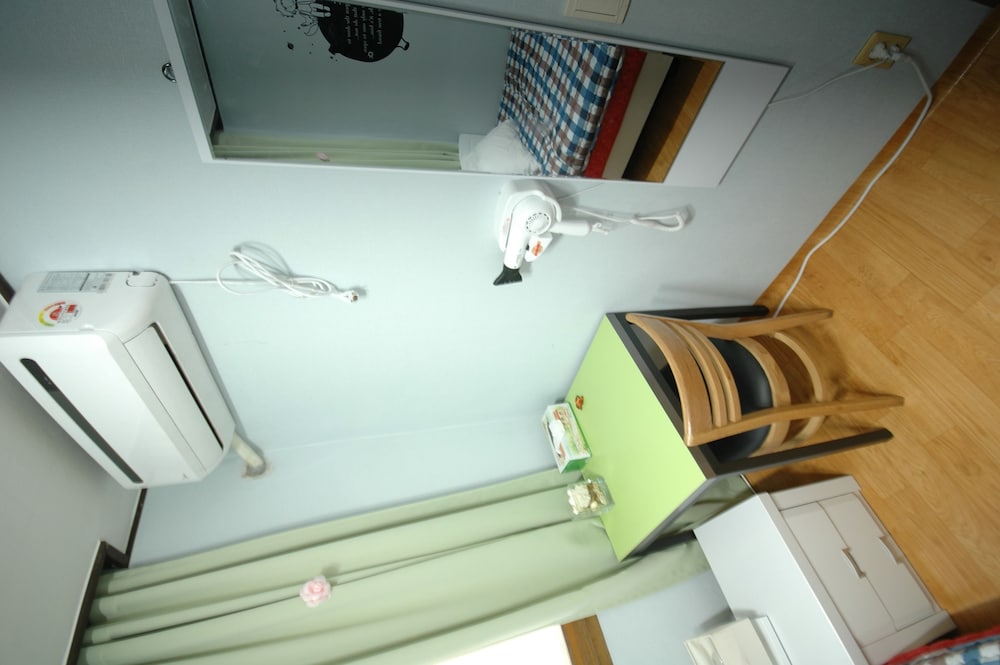 Apple Tree Guest house 49/50